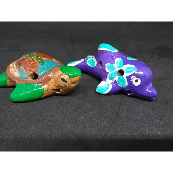 Two vtg Cabo S. Lucas  ocarina terracotta/clay flutes/ pendants dolphin & turtle - Picture 4 of 8